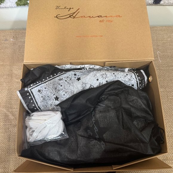 Vintage Havana Dream 8 High Top Sneakers - Picture 4 of 5